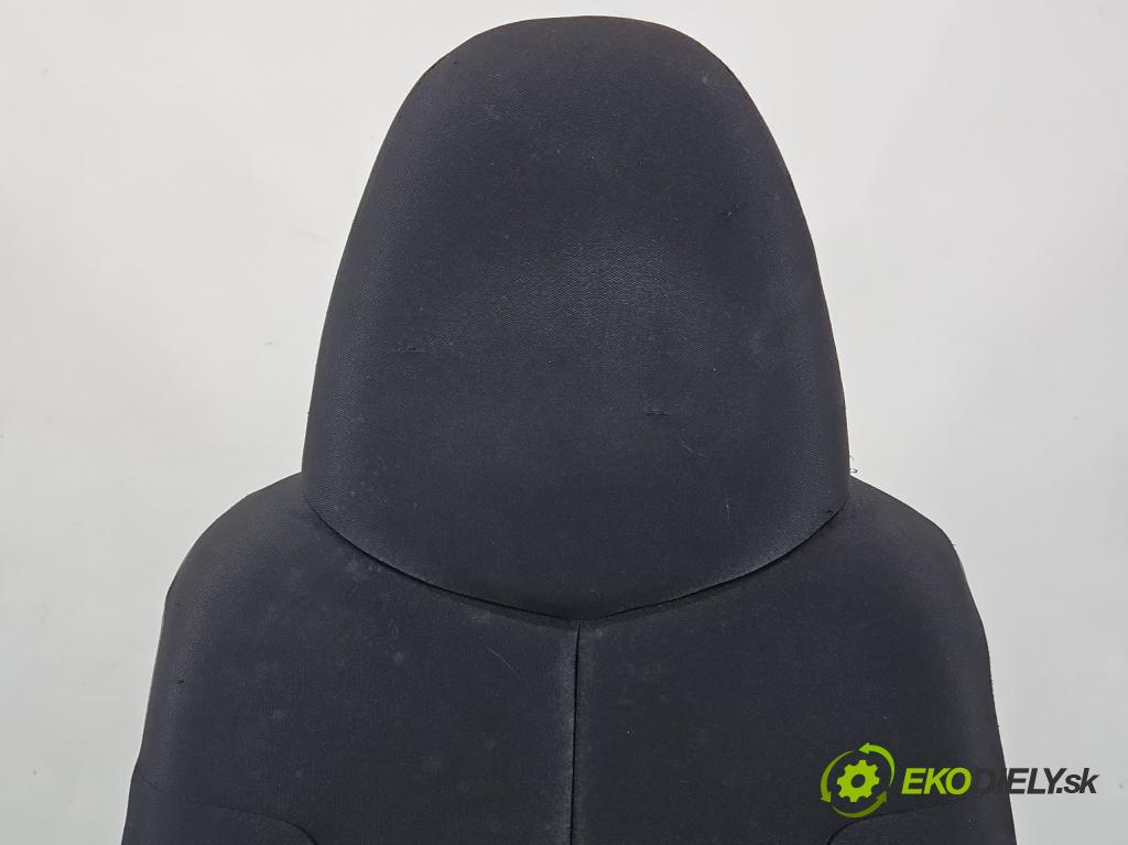 Toyota Aygo 2005-2014 1.0 VVTi 68 HP manual 50 kW 998 cm3 5- Sedačka pravý  (Sedadlo)