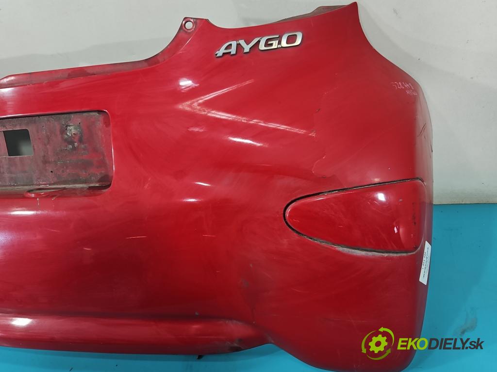 Toyota Aygo 2005-2014 1.0 VVTi 68 hp manual 50 kW 998 cm3 5- nárazník zadní  (Ostatné)