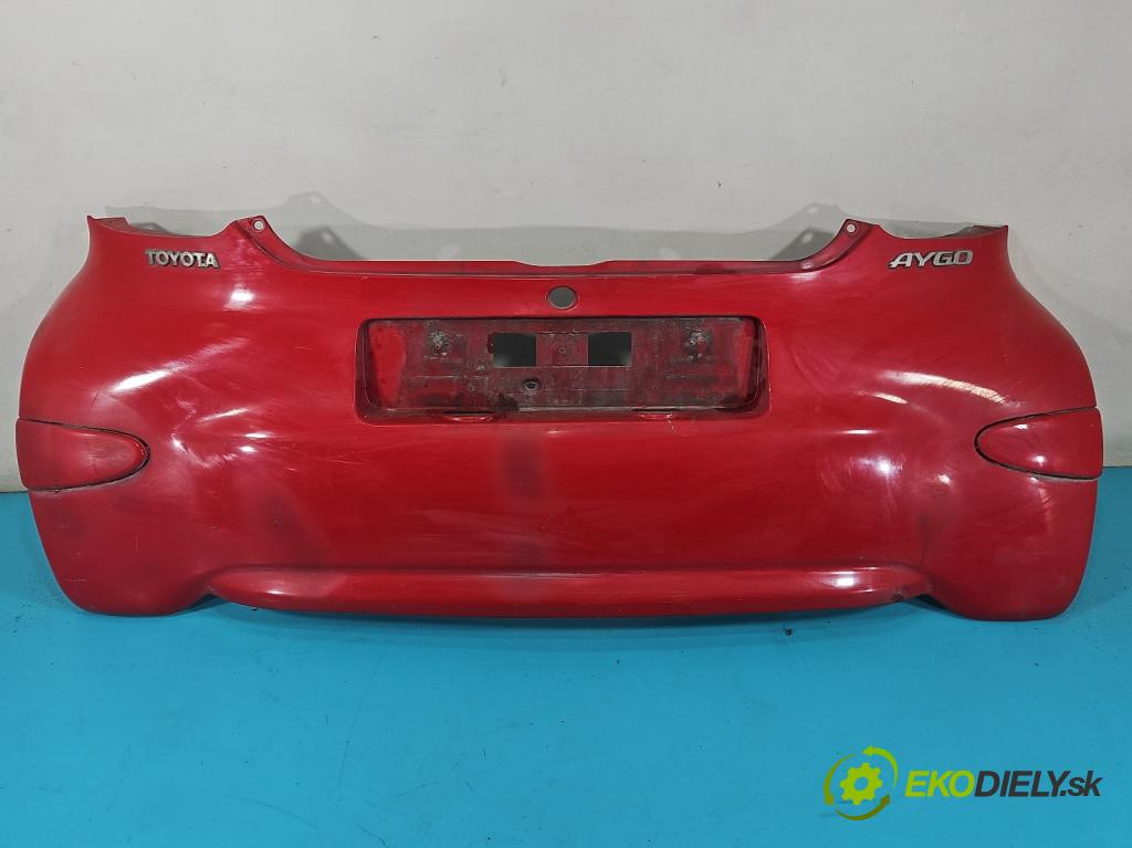 Toyota Aygo 2005-2014 1.0 VVTi 68 hp manual 50 kW 998 cm3 5- nárazník zadní  (Ostatné)