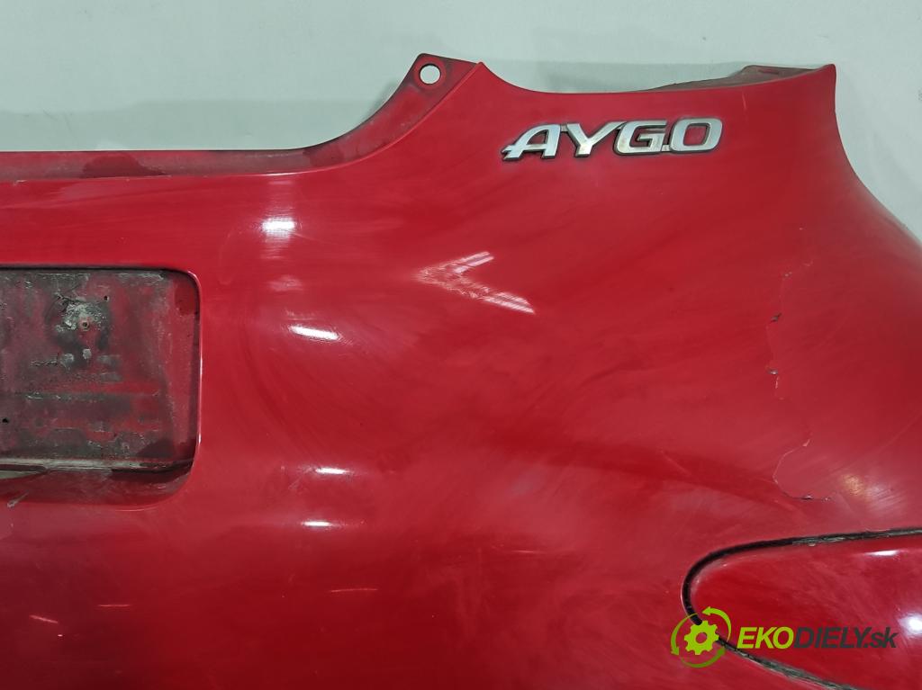 Toyota Aygo 2005-2014 1.0 VVTi 68 hp manual 50 kW 998 cm3 5- nárazník zadní  (Ostatné)