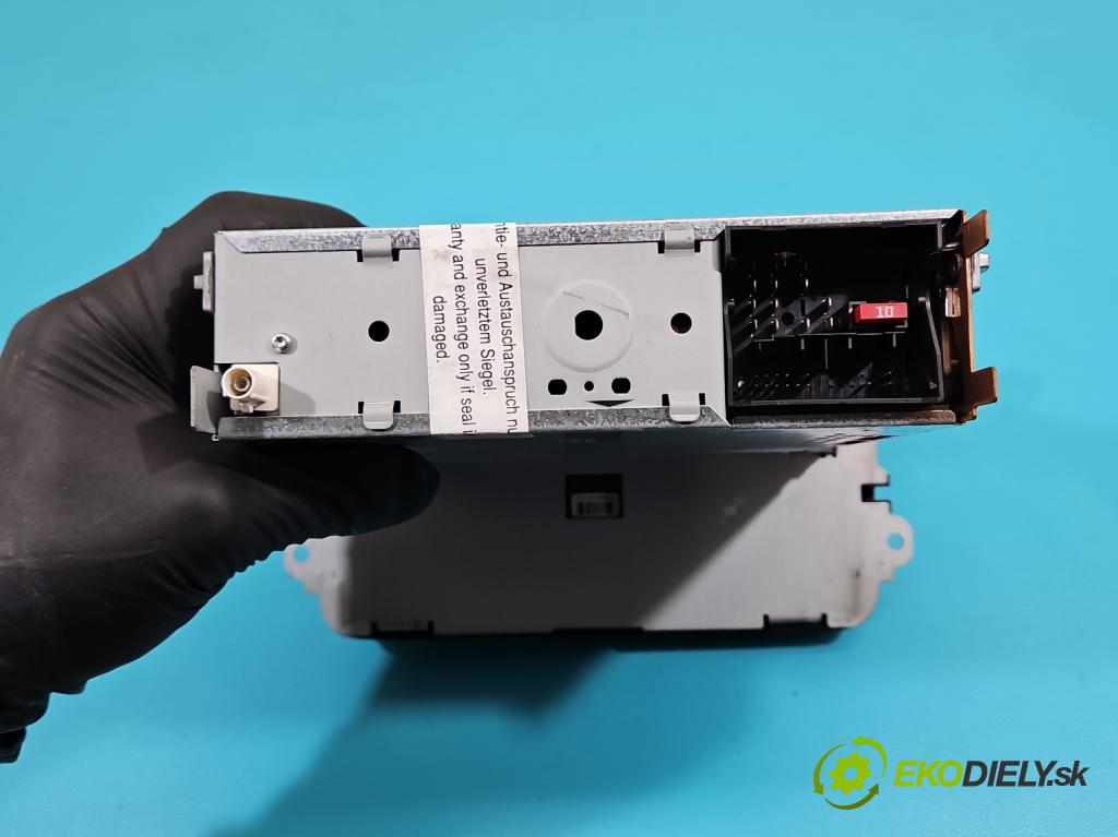 Skoda Fabia II 2007-2014 1.9 tdi 105 HP manual 77 kW 1896 cm3 5- Radio originál 5J0035161A