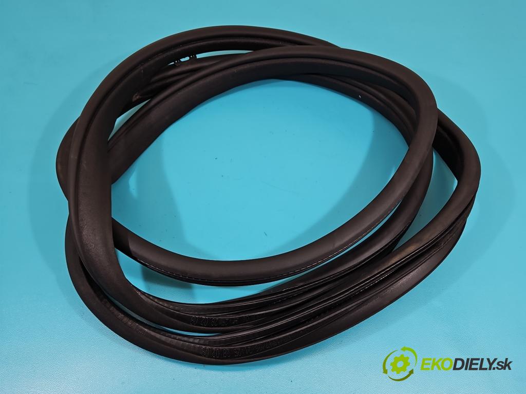 Mercedes ML W164 2005-2011 3.0 cdi (642940) 224 hp automatic 165 kW 2987 cm3 5- Těsnění: dveře zadní levé  (Ostatní)