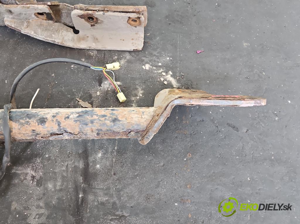 Suzuki Grand Vitara II 2005-2014 2.0 16V 140 hp manual 103 kW 1995 cm3 5- oko tažné  (Tažná zařízení)