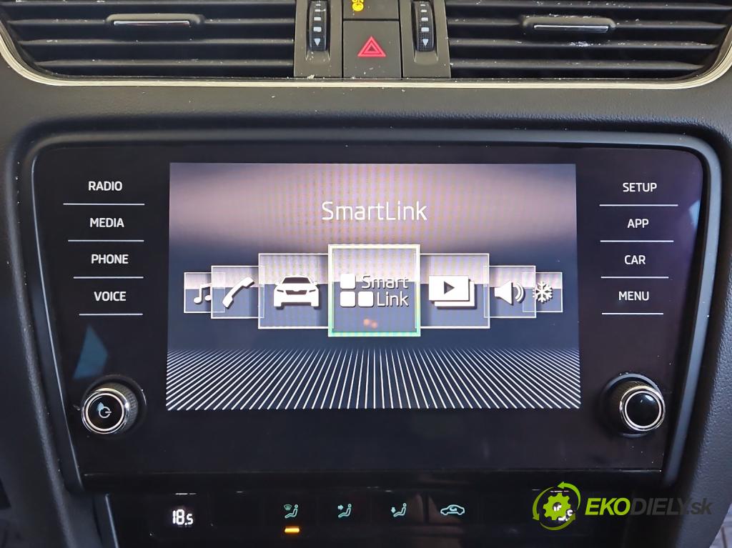 Skoda Octavia III 2013- 2.0 TSI 190 HP automatic 140 kW 1984 cm3 5- Radio originál 5E0919605N