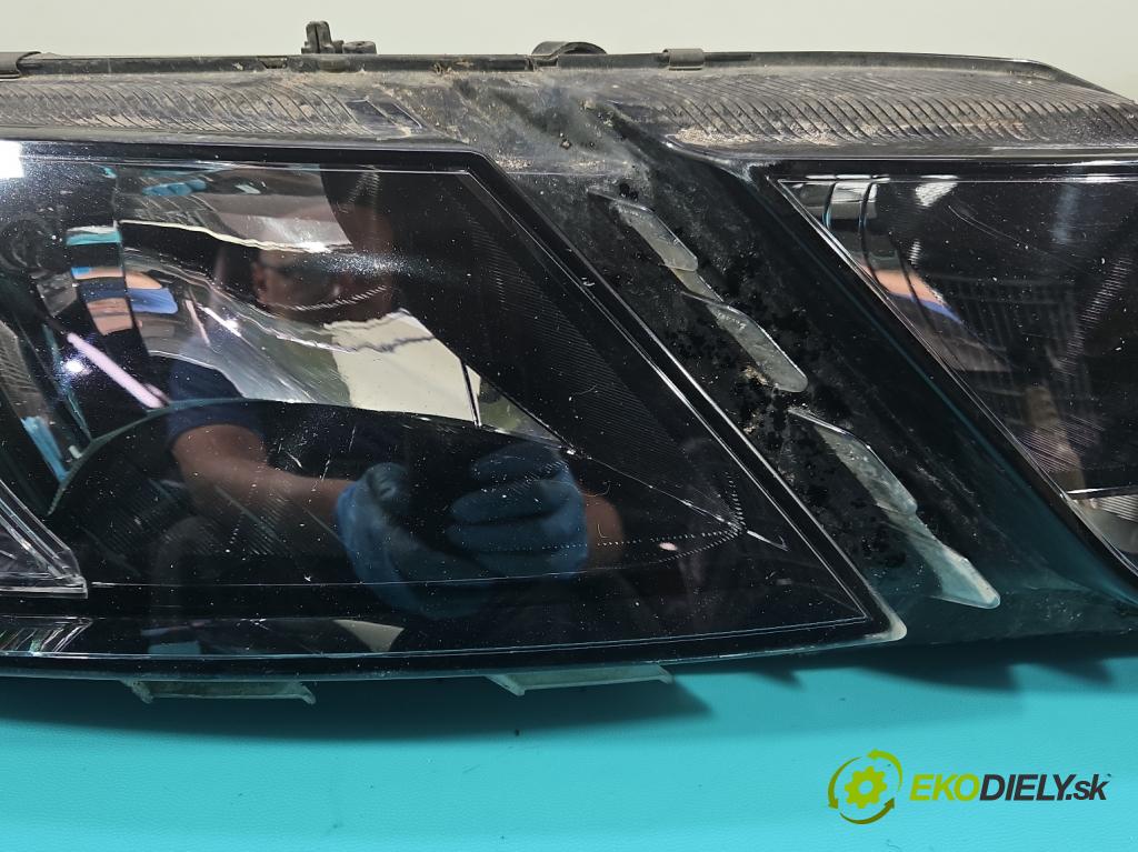 Skoda Octavia III 2013- 2.0 TSI 190 HP automatic 140 kW 1984 cm3 5- Reflektor: pravý 5E1941016C (Svetlo predné pravé)