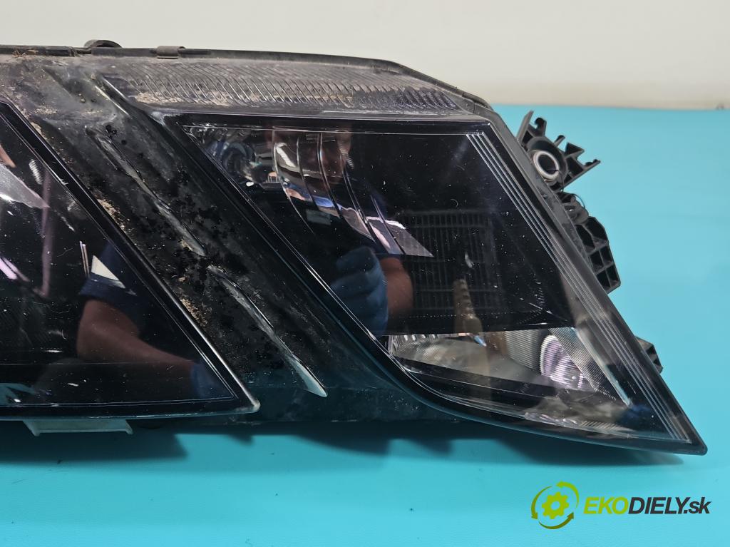 Skoda Octavia III 2013- 2.0 TSI 190 HP automatic 140 kW 1984 cm3 5- Reflektor: pravý 5E1941016C (Svetlo predné pravé)