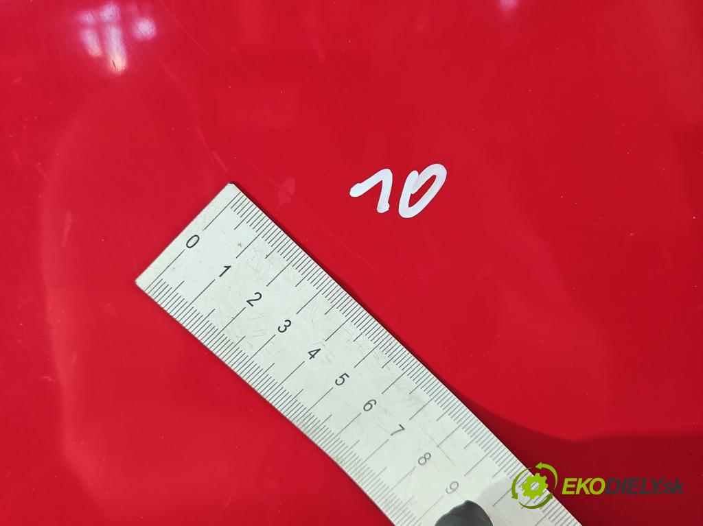 Daewoo Lanos 1.5 16V 99 HP manual 73 kW 1498 cm3 4- kapota predná