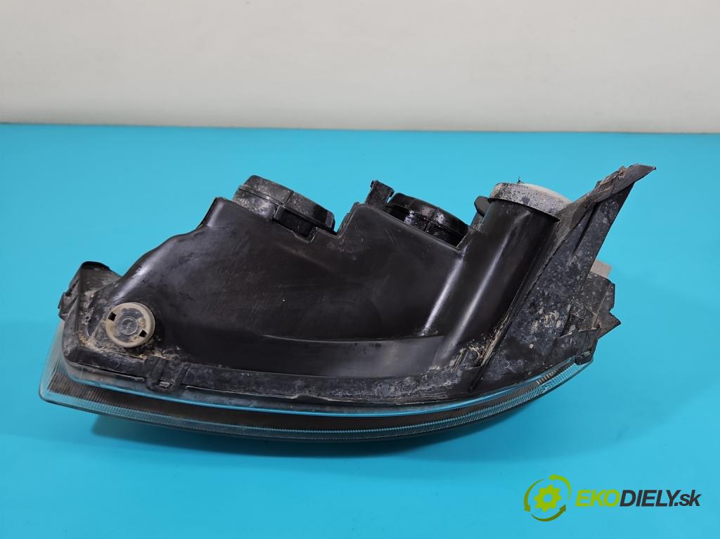 Opel Corsa C 2000-2006 1.0 12V 60 HP manual 44 kW 973 cm3 3- Reflektor: pravý  (Svetlo predné pravé)