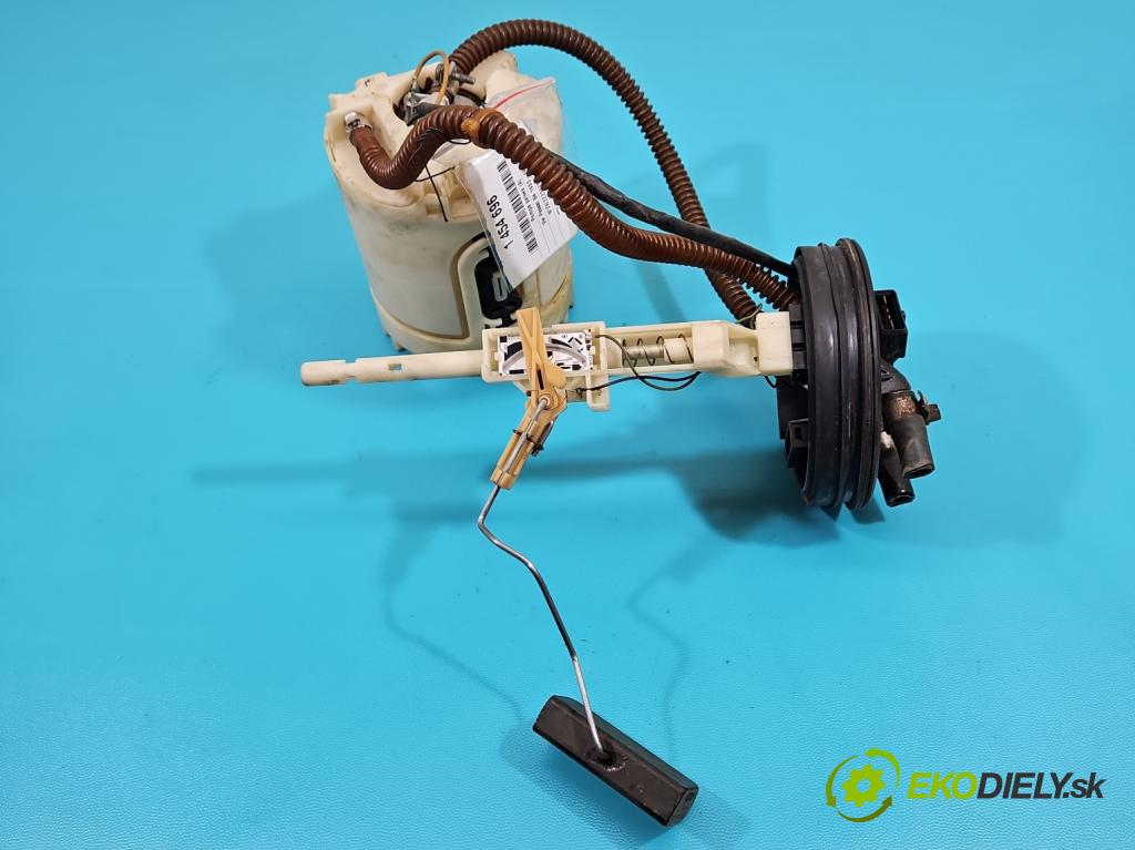 Vw Passat B4 1993-1997 1.8 90 hp manual 66 kW 1781 cm3 4- čerpadlo paliva 3A9919051J