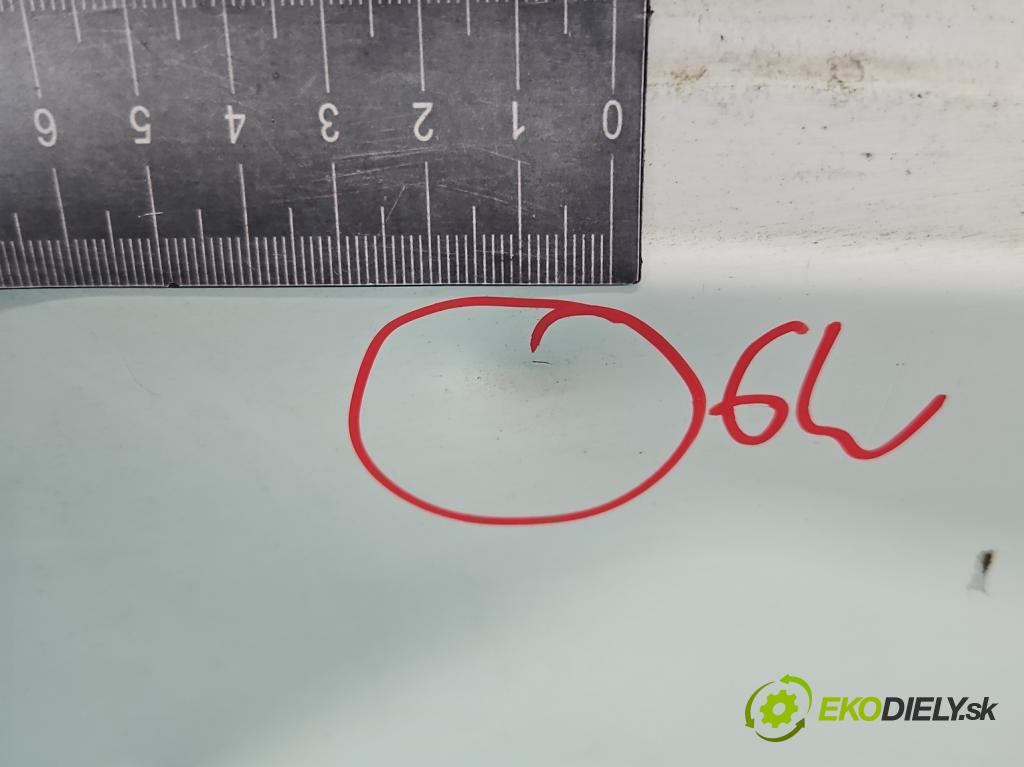 Vw Transporter T4 1990-2003 1.9 TD 68 hp manual 50 kW 1900 cm3 5- zadní kufrové dveře  (Zadní kapoty)