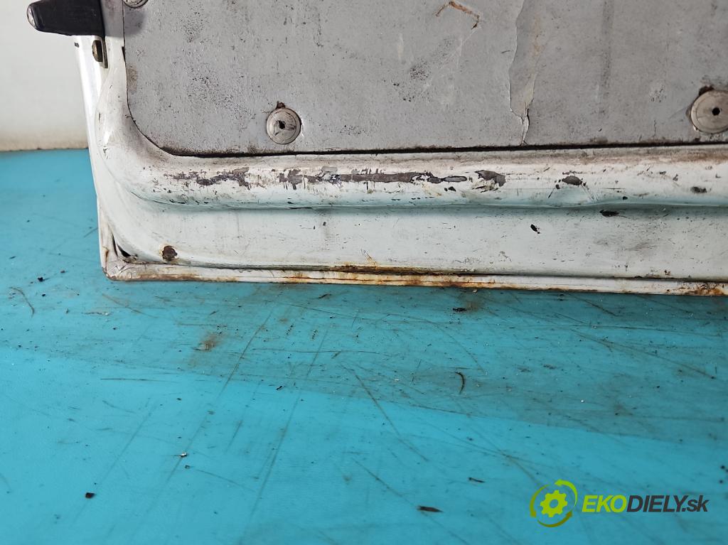 Vw Transporter T4 1990-2003 1.9 TD 68 hp manual 50 kW 1900 cm3 5- zadní kufrové dveře  (Zadní kapoty)