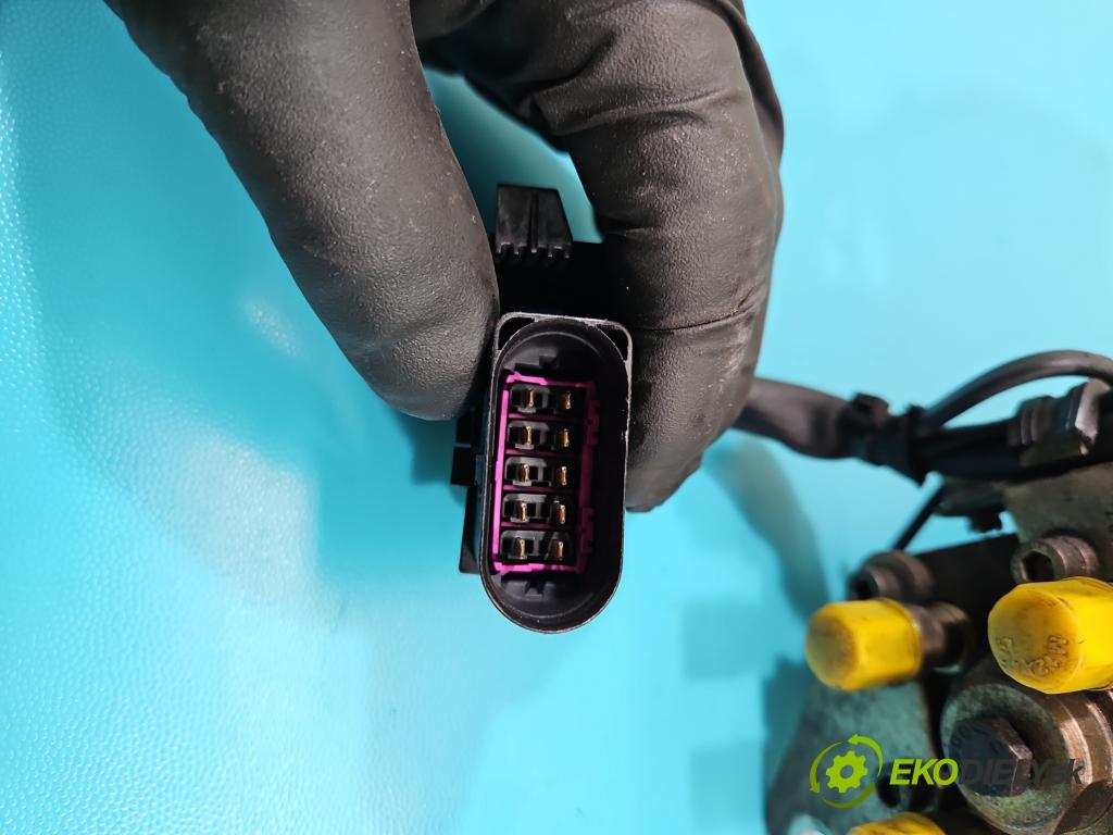 Skoda Octavia I 1996-2010 1.9 sdi 68 HP manual 50 kW 1896 cm3 5- čerpadlo vstrekovacia 0460404927 (Vstrekovacie čerpadlo)