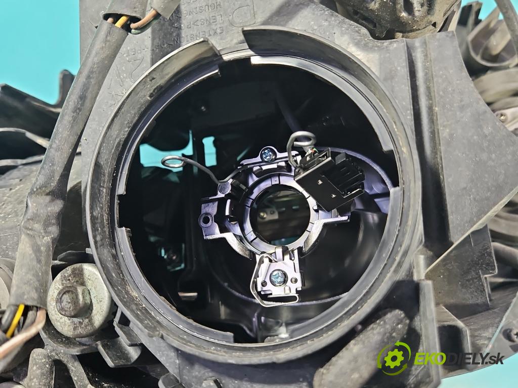 Mazda CX-5 I 2012-2017 2.2d 150 HP automatic 110 kW 2199 cm3 5- Reflektor: pravý KD5451030G (Svetlo predné pravé)