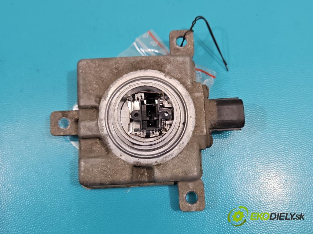 Mazda CX-5 I 2012-2017 2.2d 150 HP automatic 110 kW 2199 cm3 5- střídač: xenon W3T24571 (Riadiaca jednotka xenónu)