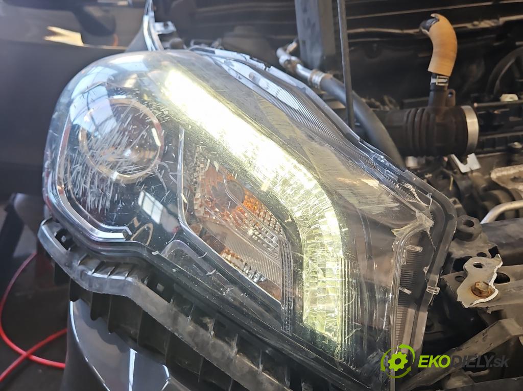 Suzuki SX4 S-Cross 2013-2021 1.4 T 140 HP automatic 103 kW 1373 cm3 5- Reflektor: pravý  (Svetlo predné pravé)