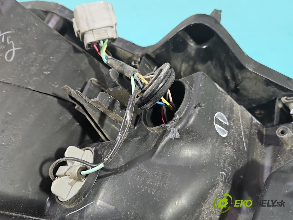 Suzuki SX4 S-Cross 2013-2021 1.4 T 140 HP automatic 103 kW 1373 cm3 5- Reflektor: pravý  (Svetlo predné pravé)