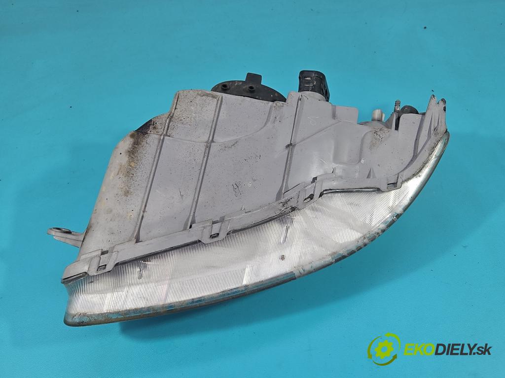 Chevrolet Aveo T200 2003-2008 1,2.0 8V 72 HP manual 53 kW 1150 cm3 5- Reflektor: pravý  (Svetlo predné pravé)