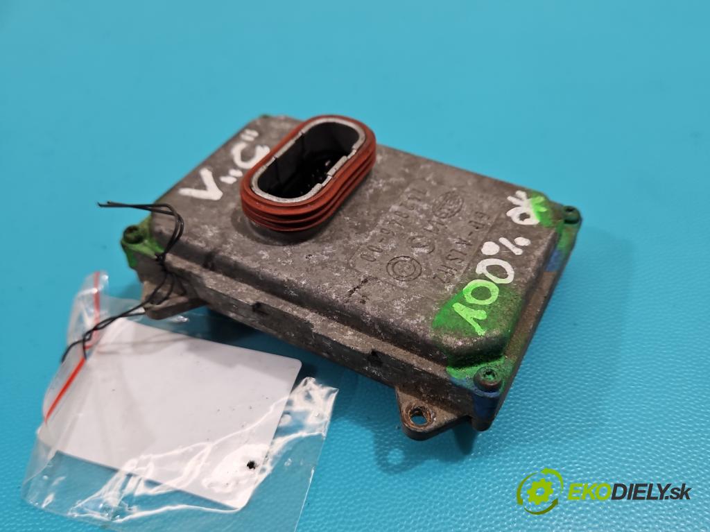 Opel Signum 1.9 cdti 150 HP manual 110 kW 1910 cm3 5- střídač: xenon 5DF008704-30 (Riadiaca jednotka xenónu)