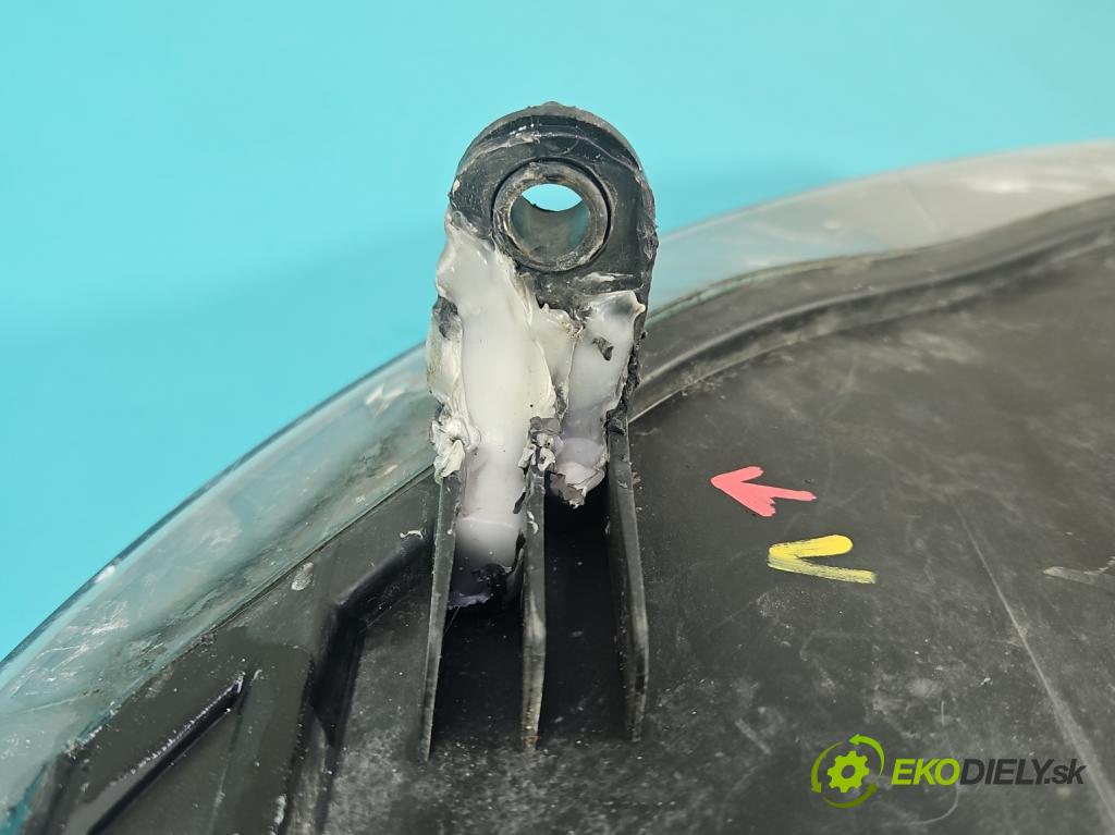 Vw Golf plus 1.4 TSI 140 HP automatic 103 kW 1390 cm3 5- Reflektor: pravý 5M1941006B (Svetlo predné pravé)