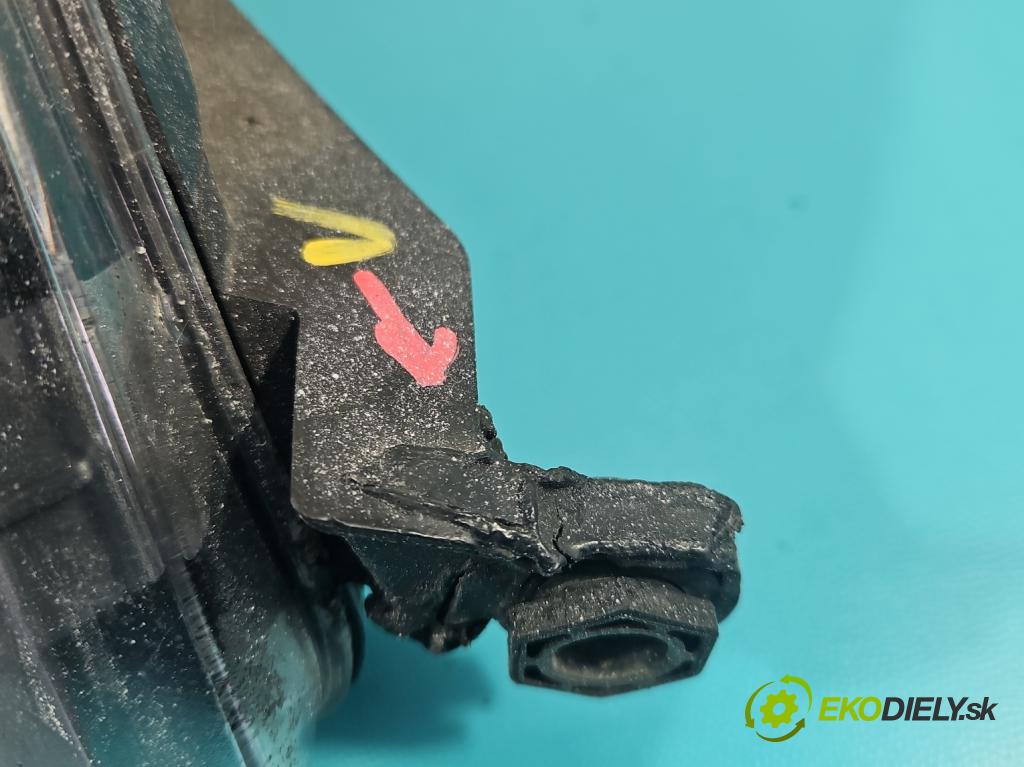 Vw Golf plus 1.4 TSI 140 HP automatic 103 kW 1390 cm3 5- Reflektor: pravý 5M1941006B (Svetlo predné pravé)