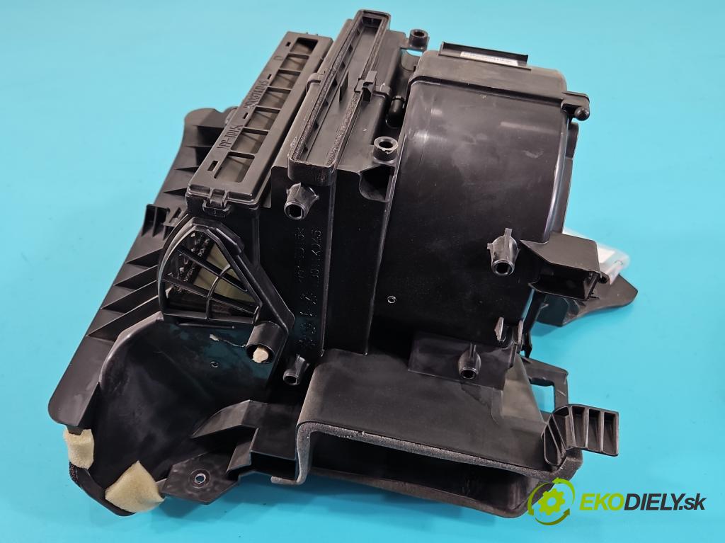 Mazda CX-5 I 2012-2017 2.2d 150 hp automatic 110 kW 2199 cm3 5- radiátor HB021KD45 (Radiátory topení)