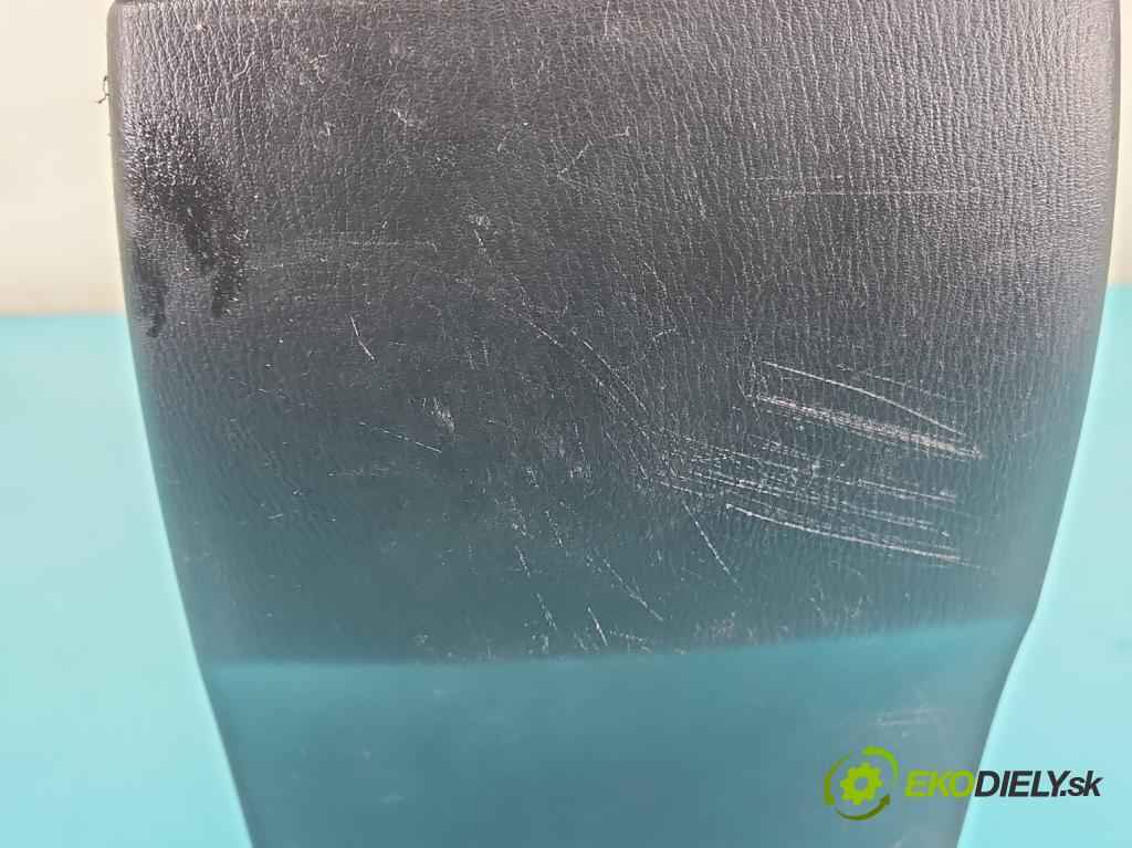 Mazda CX-5 I 2012-2017 2.2d 150 HP automatic 110 kW 2199 cm3 5- operadlo KD45-64961 (Lakťová opierka)