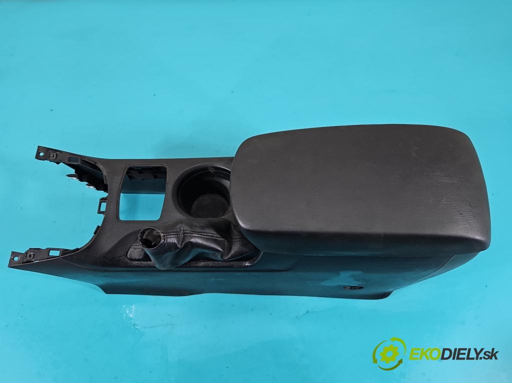 Mazda CX-5 I 2012-2017 2.2d 150 HP automatic 110 kW 2199 cm3 5- operadlo KD45-64961 (Lakťová opierka)