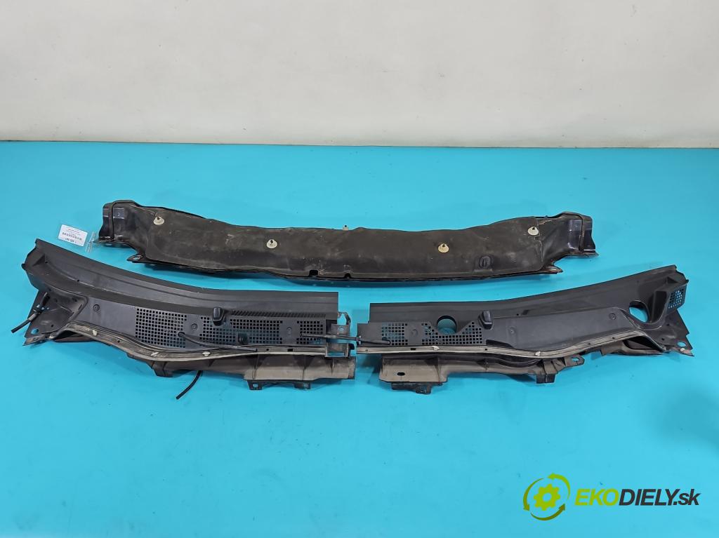 Mazda CX-5 I 2012-2017 2.2d 150 HP automatic 110 kW 2199 cm3 5- torpédo KD53507P1 (Torpédo (plast pod čelným sklom))