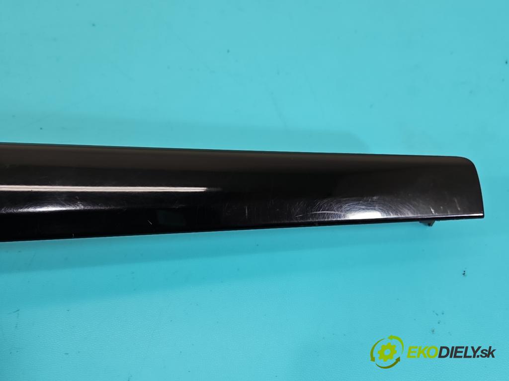 Mazda CX-5 I 2012-2017 2.2d 150 HP automatic 110 kW 2199 cm3 5- Mřížka: kúrenia stredová KD45-55256 (Mriežka kúrenia (fukár))