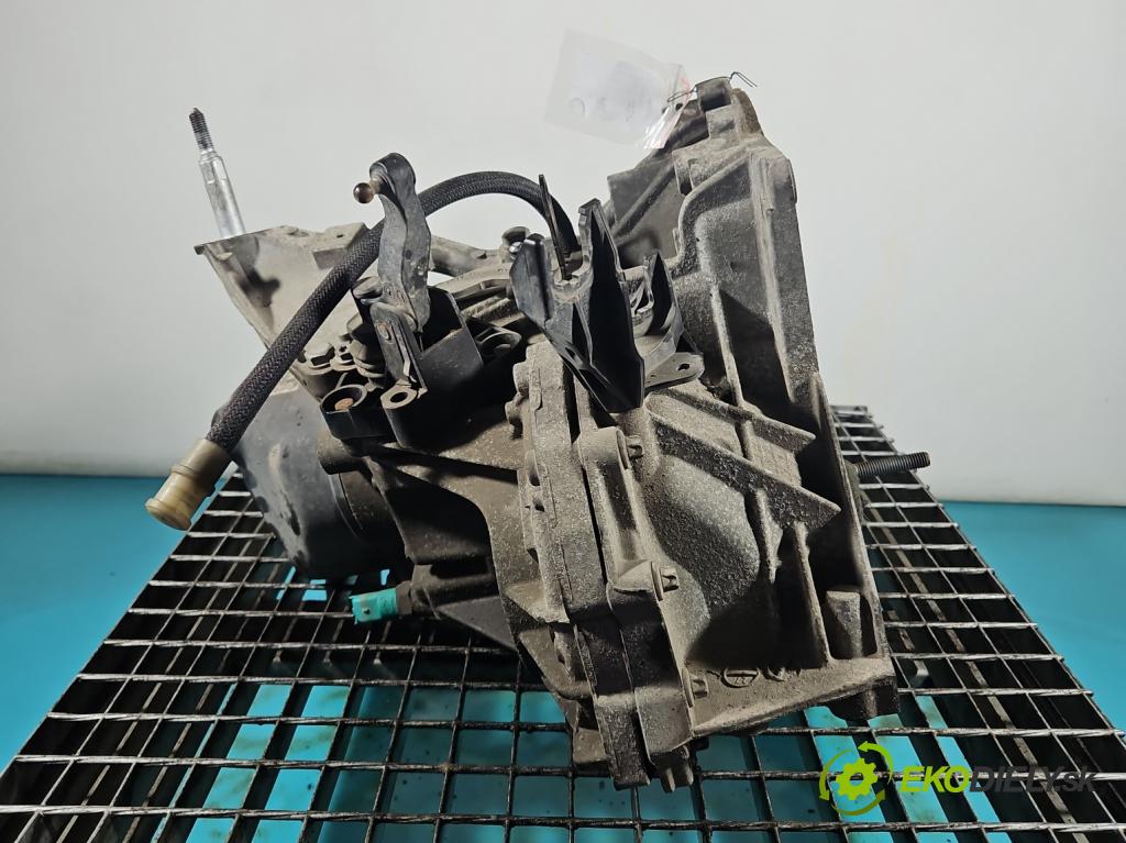 Renault Clio IV 2012-2020 1.1 16V 75 HP manual 55 kW 1149 cm3 5- prevodovka stupeň,rýchlosť manual JH3367