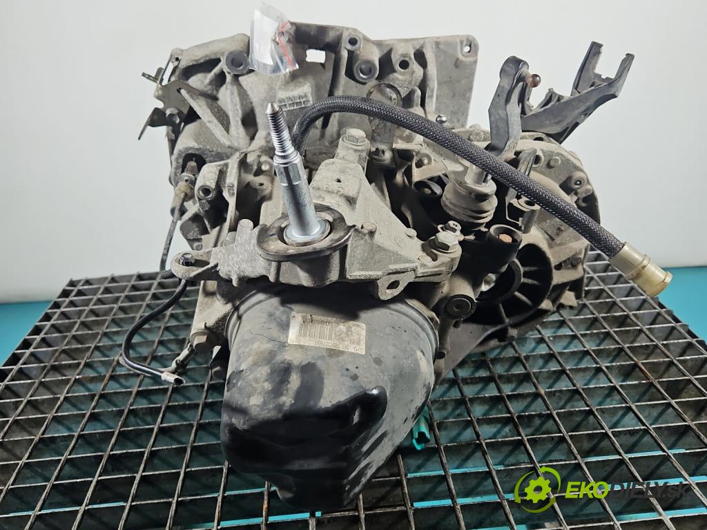 Renault Clio IV 2012-2020 1.1 16V 75 HP manual 55 kW 1149 cm3 5- prevodovka stupeň,rýchlosť manual JH3367