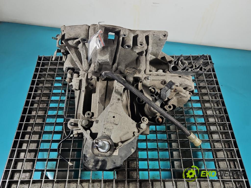 Renault Clio IV 2012-2020 1.1 16V 75 HP manual 55 kW 1149 cm3 5- prevodovka stupeň,rýchlosť manual JH3367