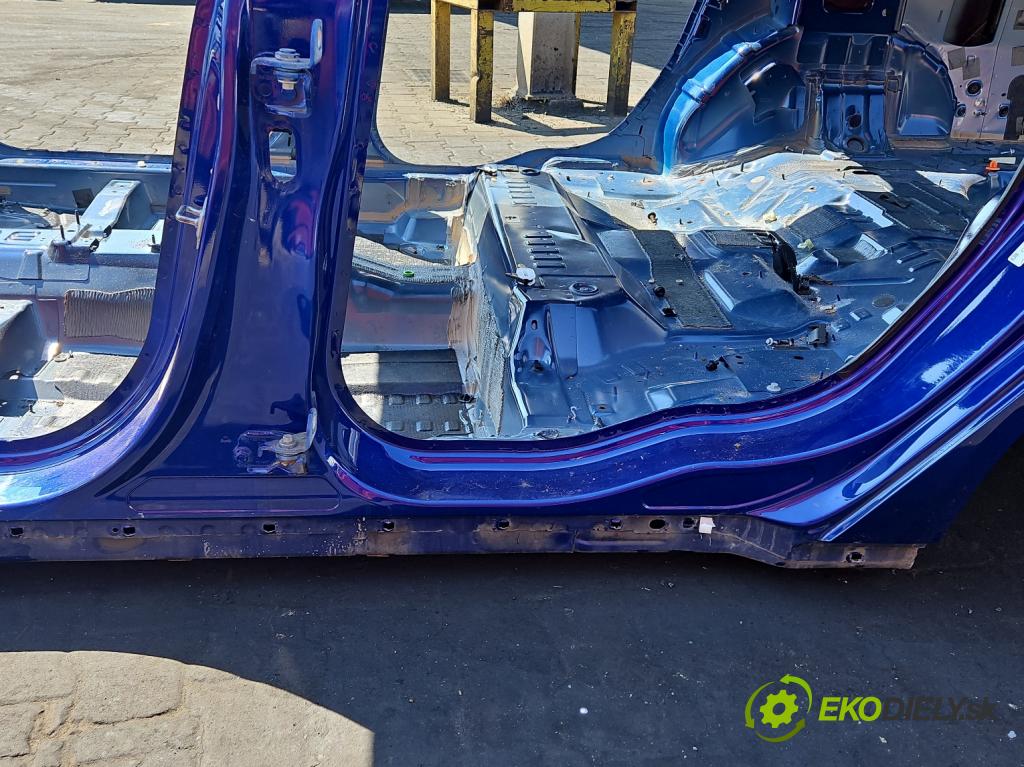 Ford Mondeo Mk5 2014-2022 2.0 tdci 179KM automatic 132 kW 1997 cm3 5- práh levý  (Karoserie ostatní)