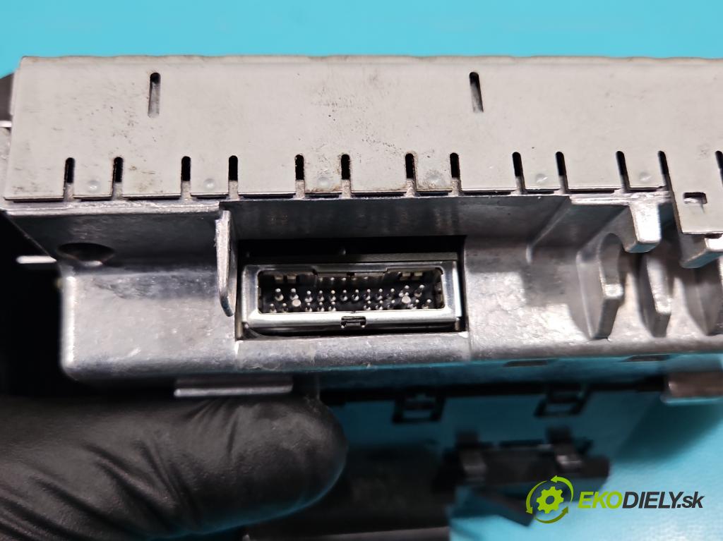 Audi Q7 2005-2015 4.2 V8 FSI automatic 257 kW 4163 cm3 5- Zobrazit: 4F0919603B (Prístrojová doska)