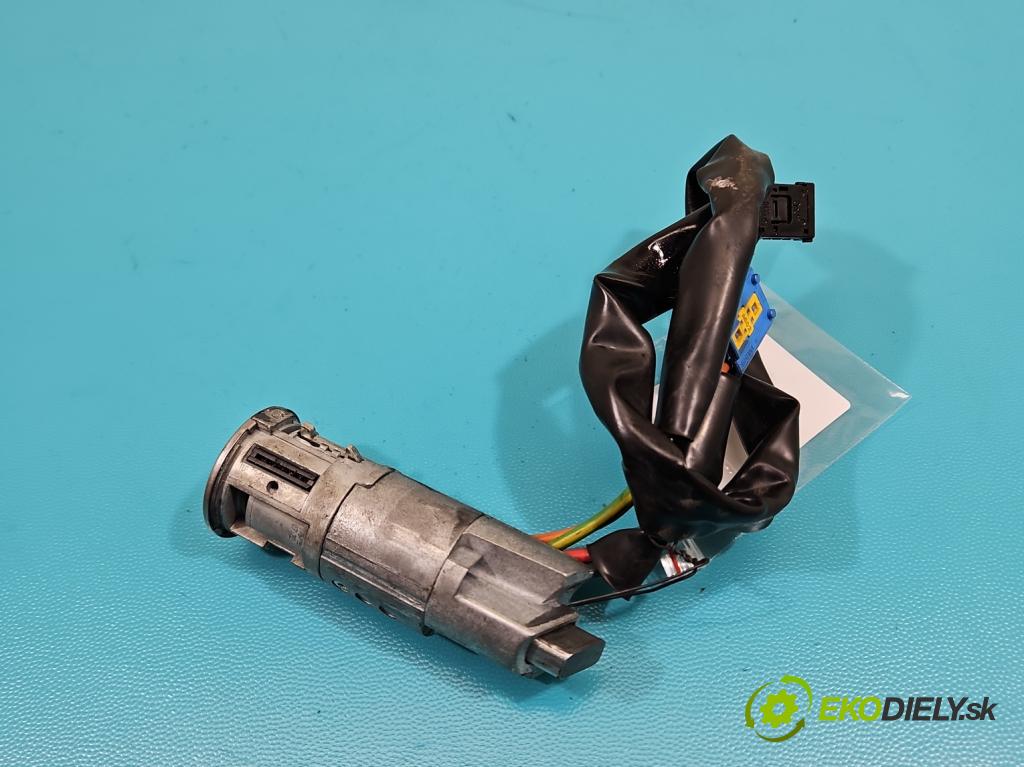 Peugeot 206 1.4 hdi 68 HP manual 50 kW 1398 cm3 3- Spínačka  (Spínacia skrinka)