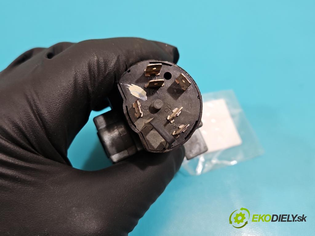 Daewoo Matiz 0.8 51KM manual 37,5 kW 800 cm3 5- Spínačka  (Spínacia skrinka)