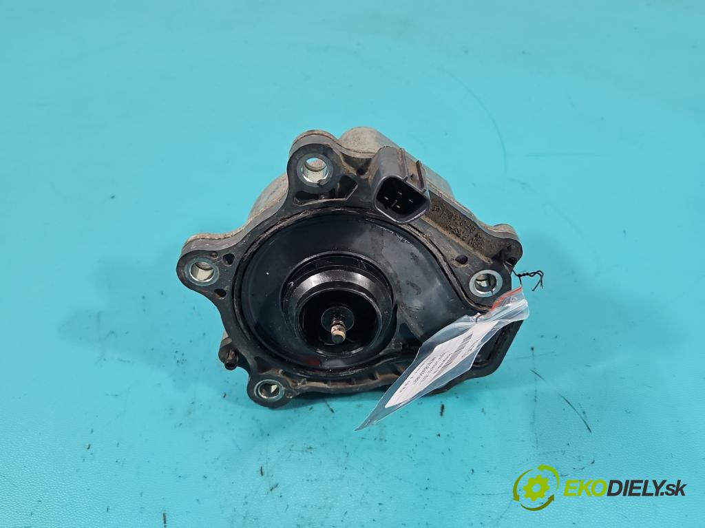 Toyota Corolla E21 2019- 1.8 16V 98 hp automatic 72 kW 1798 cm3 4- čerpadlo vody  (Vodní pumpy)