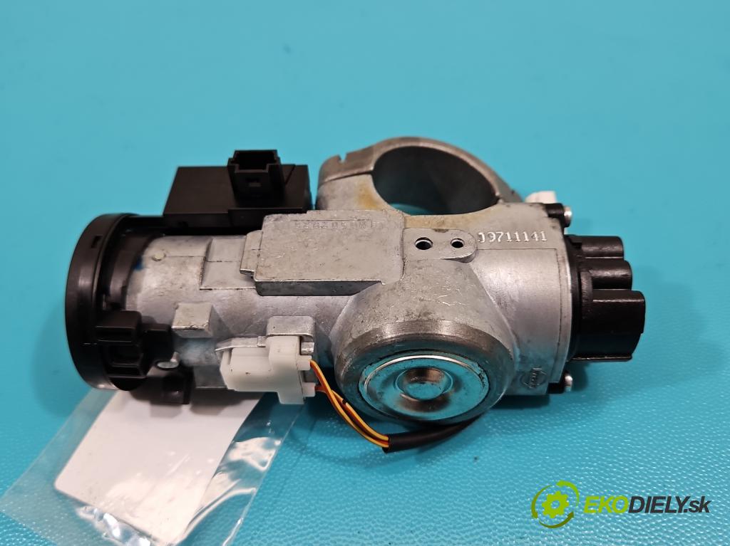 Nissan Qashqai I J10 2006-2013 2.0 16V 141 HP manual 104 kW 1997 cm3 5- Spínačka  (Spínacia skrinka)