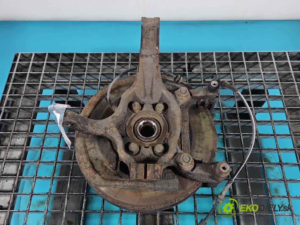 Nissan Qashqai I J10 2006-2013 2.0 16V 141 hp manual 104 kW 1997 cm3 5- náboj levé  (Náboje)