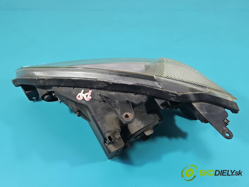 Daihatsu YRV 2000-2005 1.3 16V 87 HP manual 64 kW 1298 cm3 5- Reflektor: pravý  (Svetlo predné pravé)