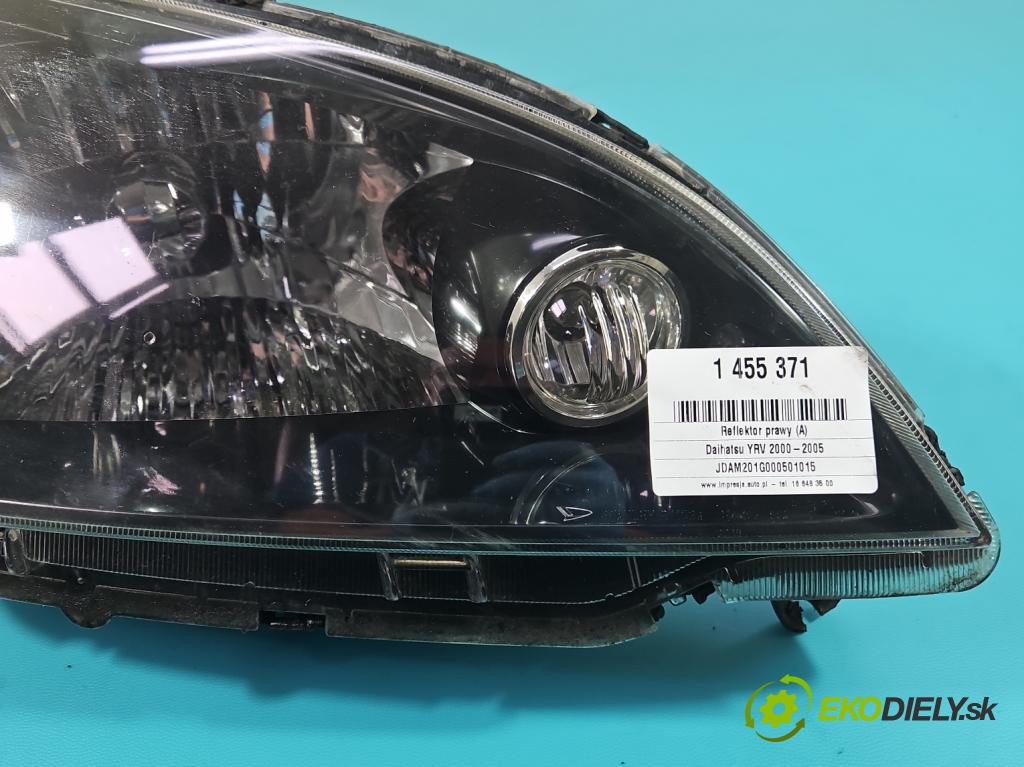 Daihatsu YRV 2000-2005 1.3 16V 87 HP manual 64 kW 1298 cm3 5- Reflektor: pravý  (Svetlo predné pravé)