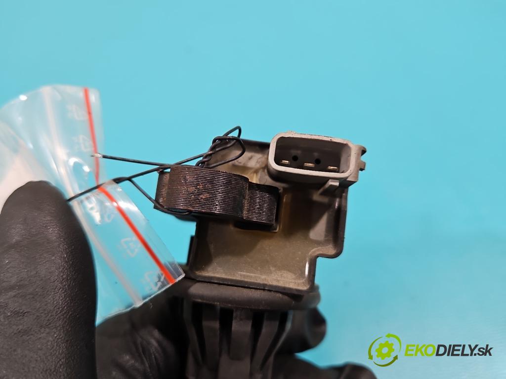 Daihatsu YRV 2000-2005 1.3 16V 87 HP manual 64 kW 1298 cm3 5- cievka zapaľovacia 90048-52129 (Zapaľovacia cievka)