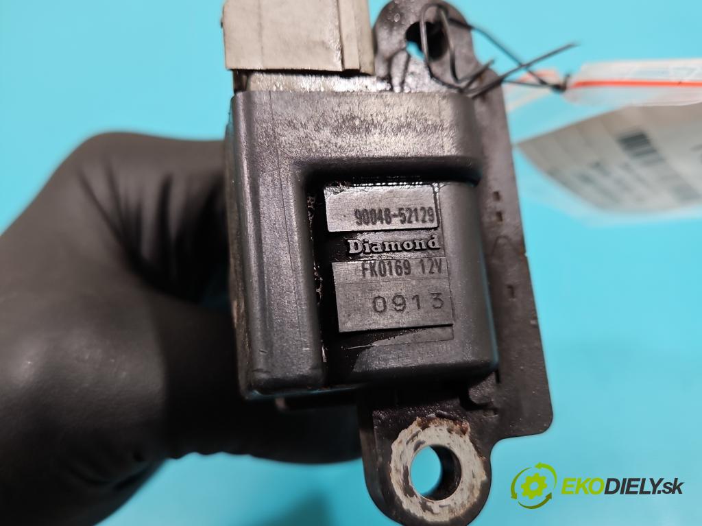 Daihatsu YRV 2000-2005 1.3 16V 87 HP manual 64 kW 1298 cm3 5- cievka zapaľovacia 90048-52129 (Zapaľovacia cievka)