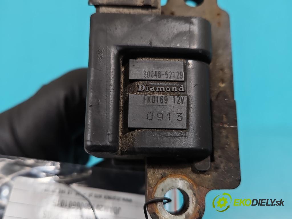 Daihatsu YRV 2000-2005 1.3 16V 87 HP manual 64 kW 1298 cm3 5- cievka zapaľovacia 90048-52129 (Zapaľovacia cievka)