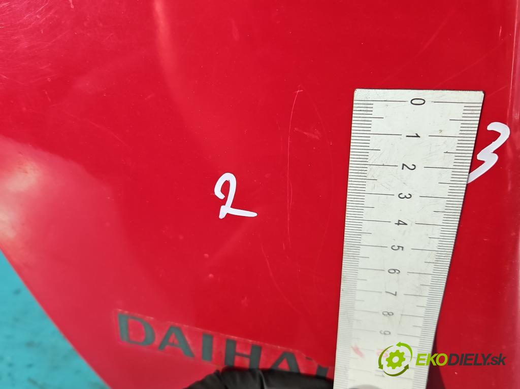 Daihatsu YRV 2000-2005 1.3 16V 87 HP manual 64 kW 1298 cm3 5- zadna kufor  (Kapota zadná (kufor))