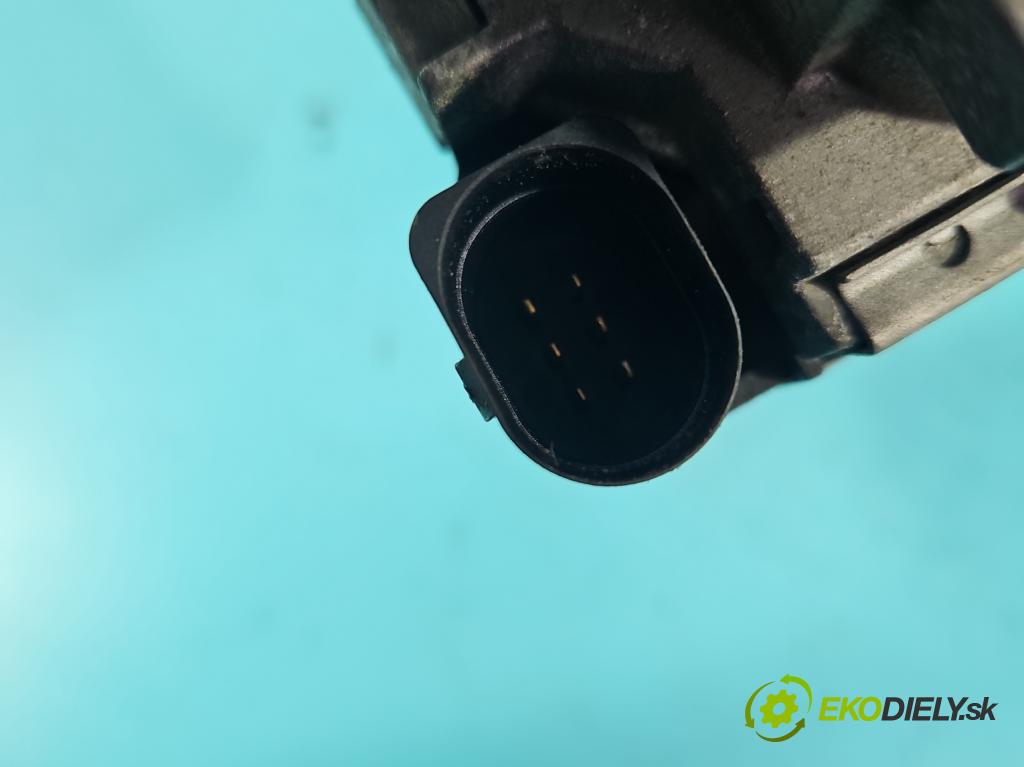 Vw Golf plus 1.4 TSI 140 HP automatic 103 kW 1390 cm3 5- klapka 03C133062D (Škrtiaca klapka)