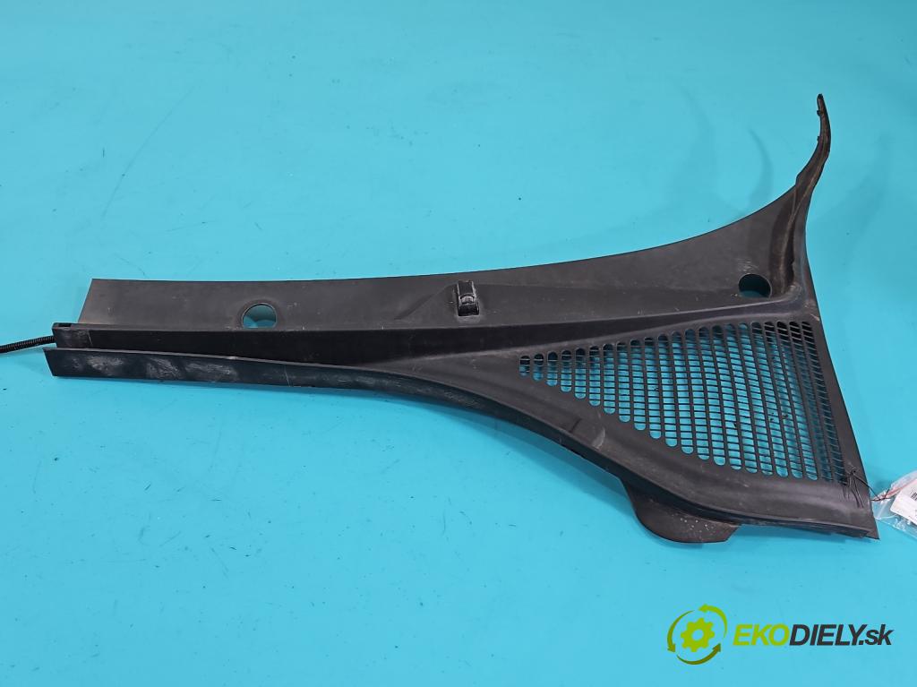 Skoda Octavia III 2013- 2.0 TSI 190 HP automatic 140 kW 1984 cm3 5- torpédo 5E1819415B (Torpédo (plast pod čelným sklom))