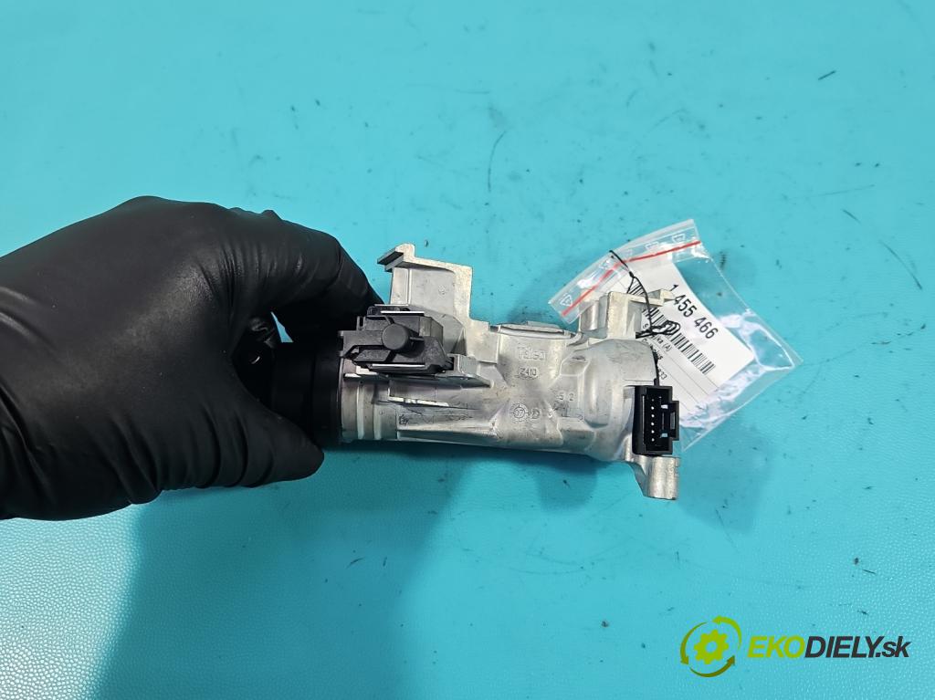 Vw Golf plus 1.4 TSI 140 HP automatic 103 kW 1390 cm3 5- Spínačka 1K0905865B (Spínacia skrinka)