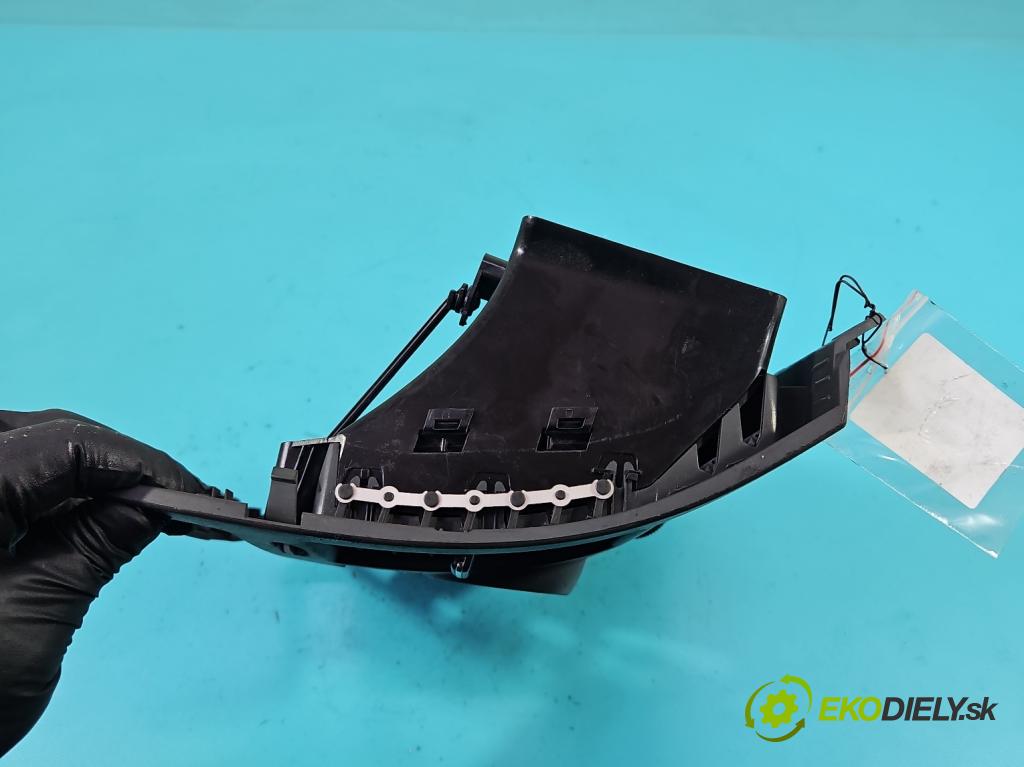 Mercedes Vito W639 2003-2014 2,2.0 CDI 95 HP manual 70 kW 2148 cm3 5- Mřížka: kúrenia stredová A6396800007 (Mriežka kúrenia (fukár))