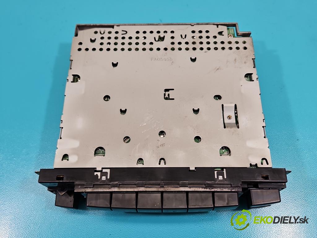 Toyota Yaris I 1999-2005 1.4 D4D 75 HP manual 55 kW 1364 cm3 5- Radio originál 86120-52390